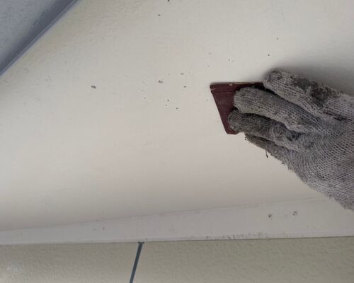 西村様、軒天のケレン、錆止め_210331_0