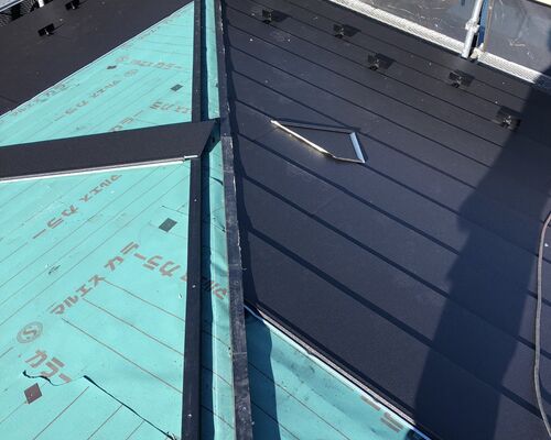 0106屋根材施工1628153720836